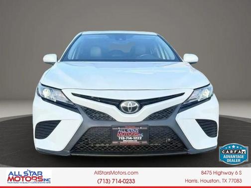 Super White 2020 Toyota Camry SE