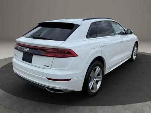 White 2019 Audi Q8 3.0T Premium