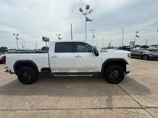 2021 GMC Sierra 2500 Denali