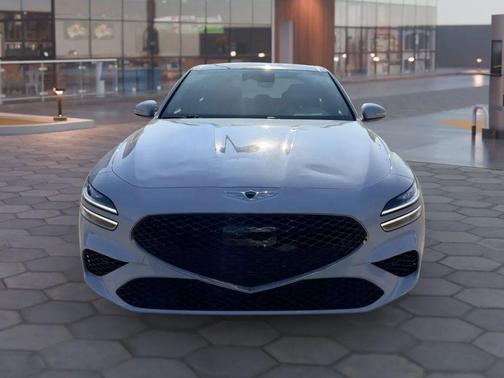 2023 Genesis G70 2.0T RWD