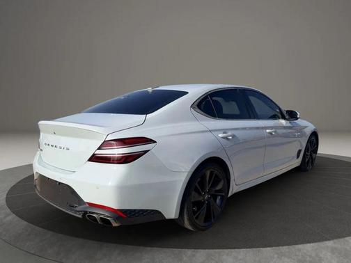 2023 Genesis G70 2.0T RWD