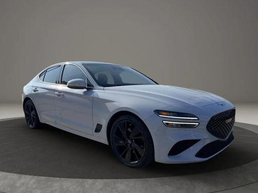 2023 Genesis G70 2.0T RWD