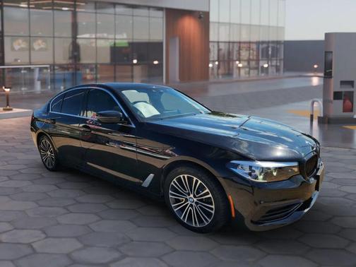 2019 BMW 530 i
