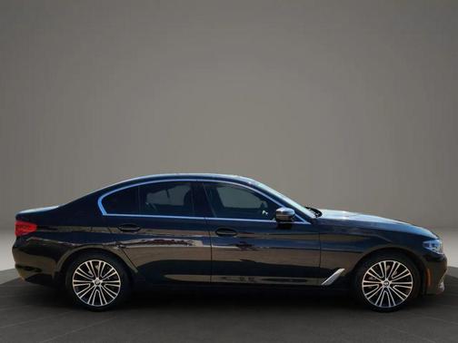2019 BMW 530 i