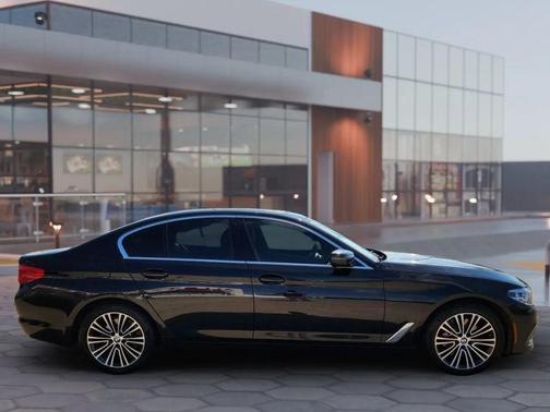 2019 BMW 530 i