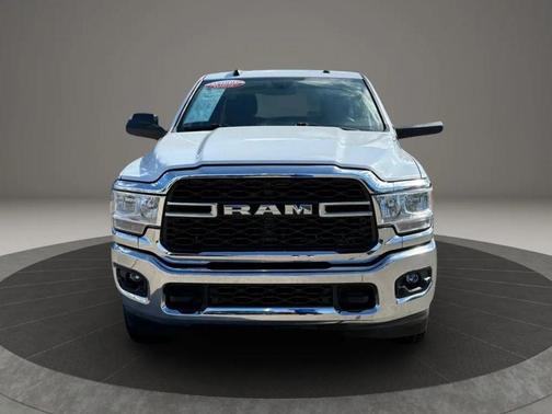 2019 RAM 2500 Tradesman Crew Cab 4x4 6'4' Box
