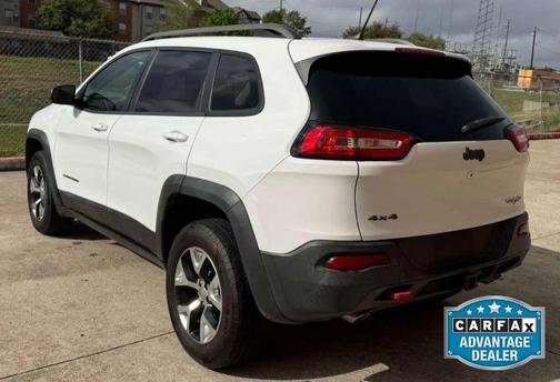 Bright White Clearcoat 2015 Jeep Cherokee Sport