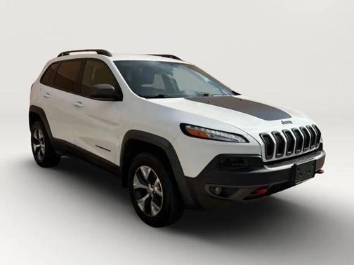 Bright White Clearcoat 2015 Jeep Cherokee Sport