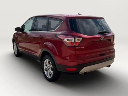 Red 2017 Ford Escape SE