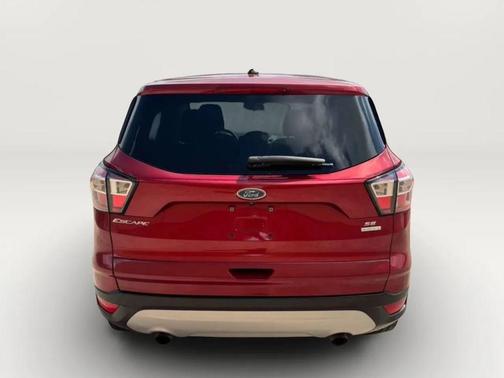 Red 2017 Ford Escape SE