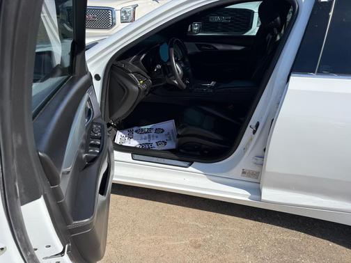 2024 Cadillac CT5 Luxury