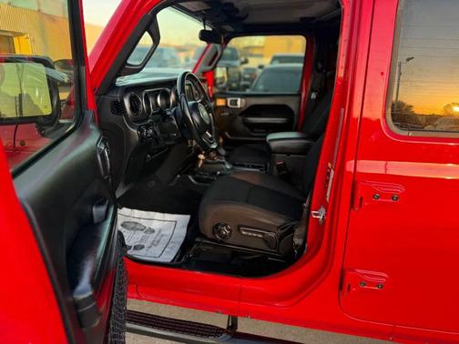 Firecracker Red Clearcoat 2020 Jeep Gladiator Sport S