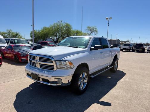 2015 RAM 1500 SLT