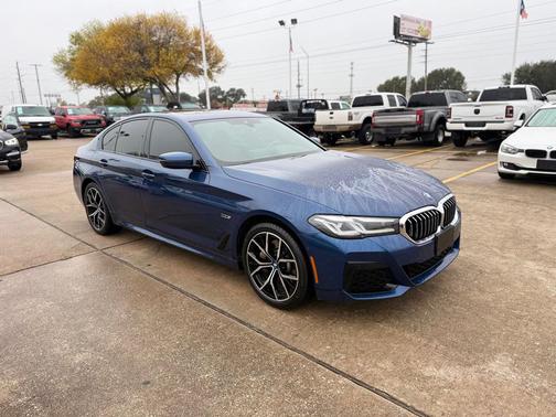 2022 BMW 530e Base