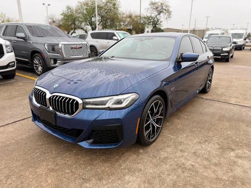 2022 BMW 530e Base