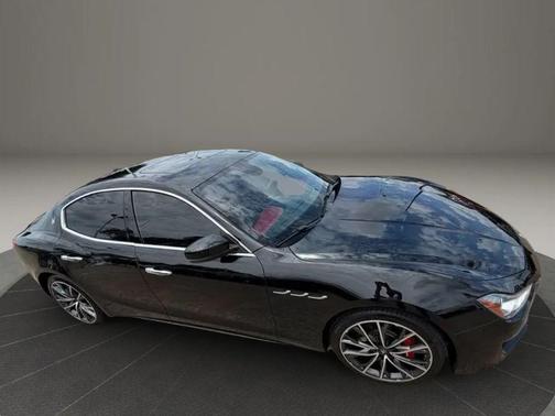 Nero 2020 Maserati Ghibli Sedan 4D