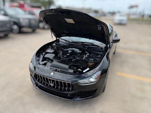 Nero 2020 Maserati Ghibli Sedan 4D