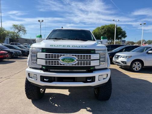 White Platinum Metallic Tri-Coat 2019 Ford F-350 XL