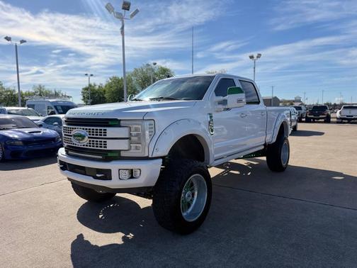 White Platinum Metallic Tri-Coat 2019 Ford F-350 XL