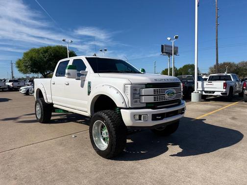 White Platinum Metallic Tri-Coat 2019 Ford F-350 XL