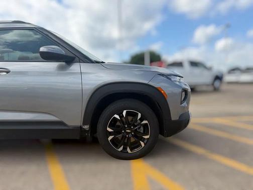 Sterling Gray Metallic 2023 Chevrolet Trailblazer LT