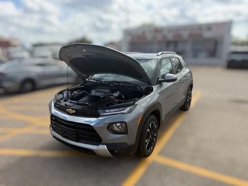 Sterling Gray Metallic 2023 Chevrolet Trailblazer LT