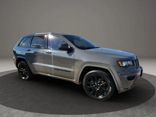 2021 Jeep Grand Cherokee Laredo