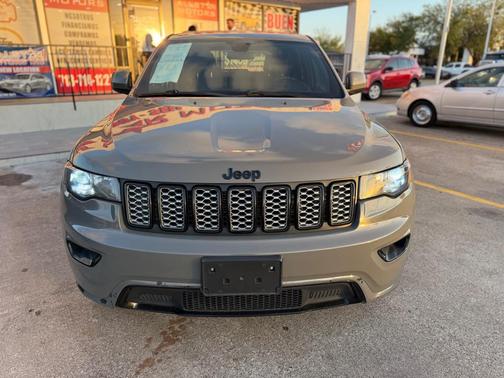 2021 Jeep Grand Cherokee Laredo