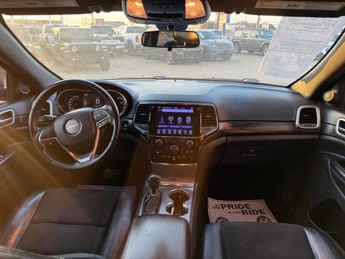 2021 Jeep Grand Cherokee Laredo