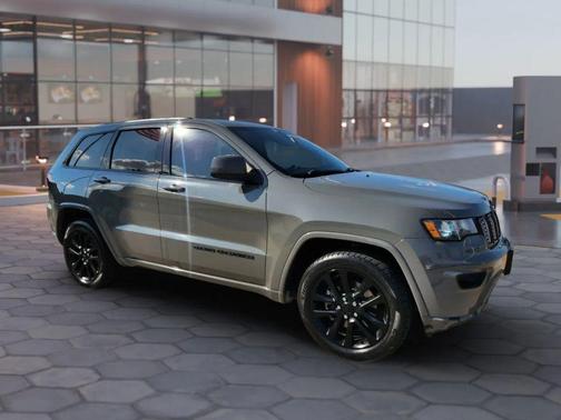 2021 Jeep Grand Cherokee Laredo