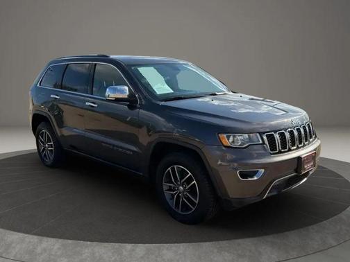 Granite Crystal Metallic Clearcoat 2018 Jeep Grand Cherokee Limited