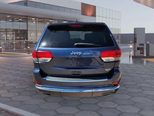 2020 Jeep Grand Cherokee Summit