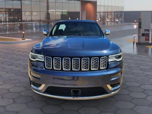 2020 Jeep Grand Cherokee Summit