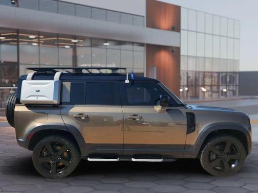 2020 Land Rover Defender 110 First Edition