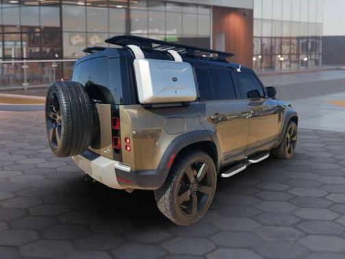 2020 Land Rover Defender 110 First Edition