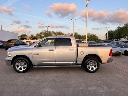 Bright Silver Metallic Clearcoat 2017 RAM 1500 Lone Star