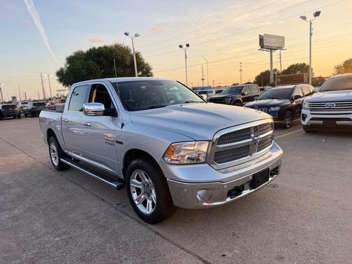 Bright Silver Metallic Clearcoat 2017 RAM 1500 Lone Star