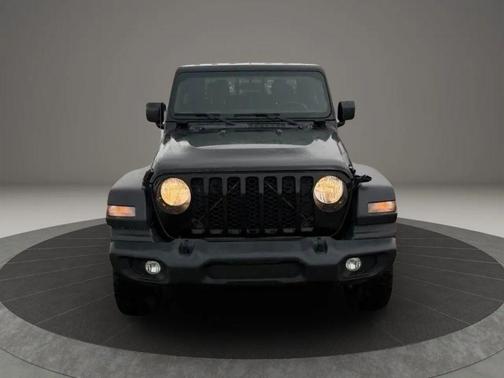 Black Clearcoat 2020 Jeep Gladiator Sport S