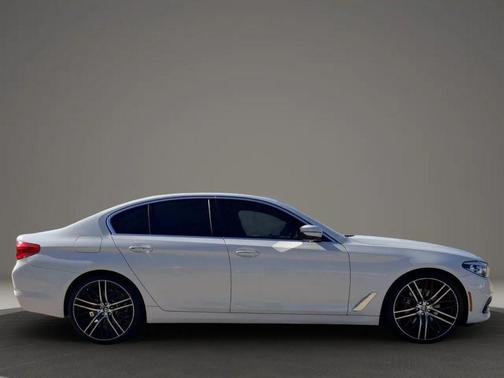 2017 BMW 530 530i Sedan 4D