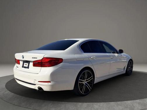 2017 BMW 530 530i Sedan 4D