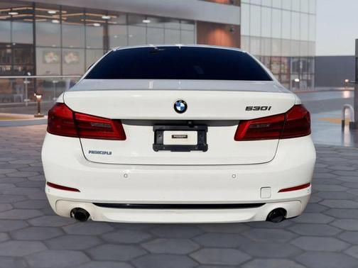 2017 BMW 530 530i Sedan 4D