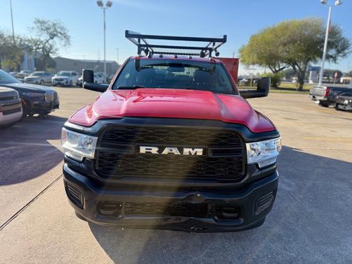 2019 RAM 1500 SLT