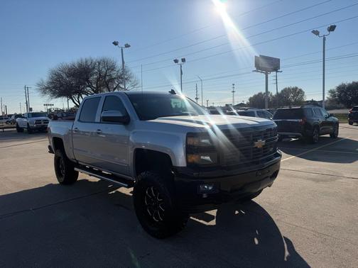 2017 Chevrolet Silverado 1500 2LT