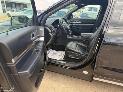 Shadow Black 2017 Ford Explorer sport