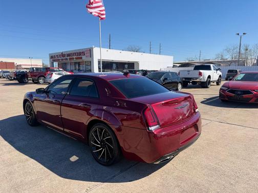 2022 Chrysler 300 Touring