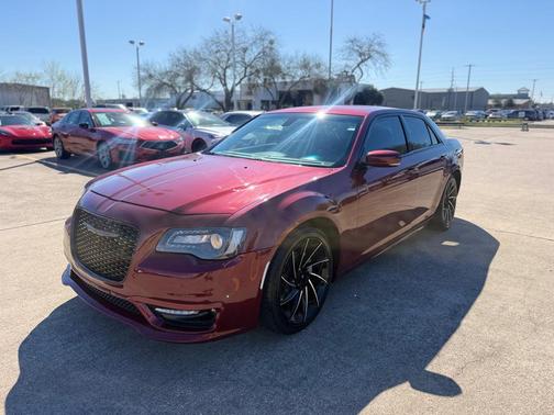 2022 Chrysler 300 Touring