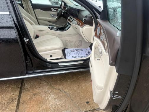 2018 Mercedes-Benz E-Class 4MATIC