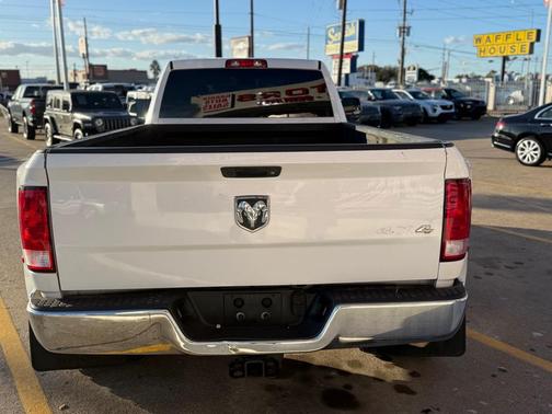 2018 RAM 3500 Tradesman Regular Cab 4x4 8' Box