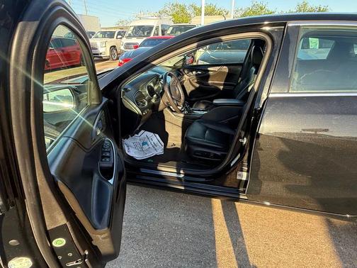 Mosaic Black Metallic 2021 Chevrolet Malibu FWD Premier