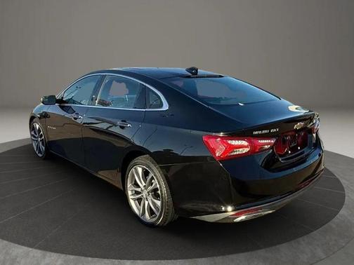 Mosaic Black Metallic 2021 Chevrolet Malibu FWD Premier